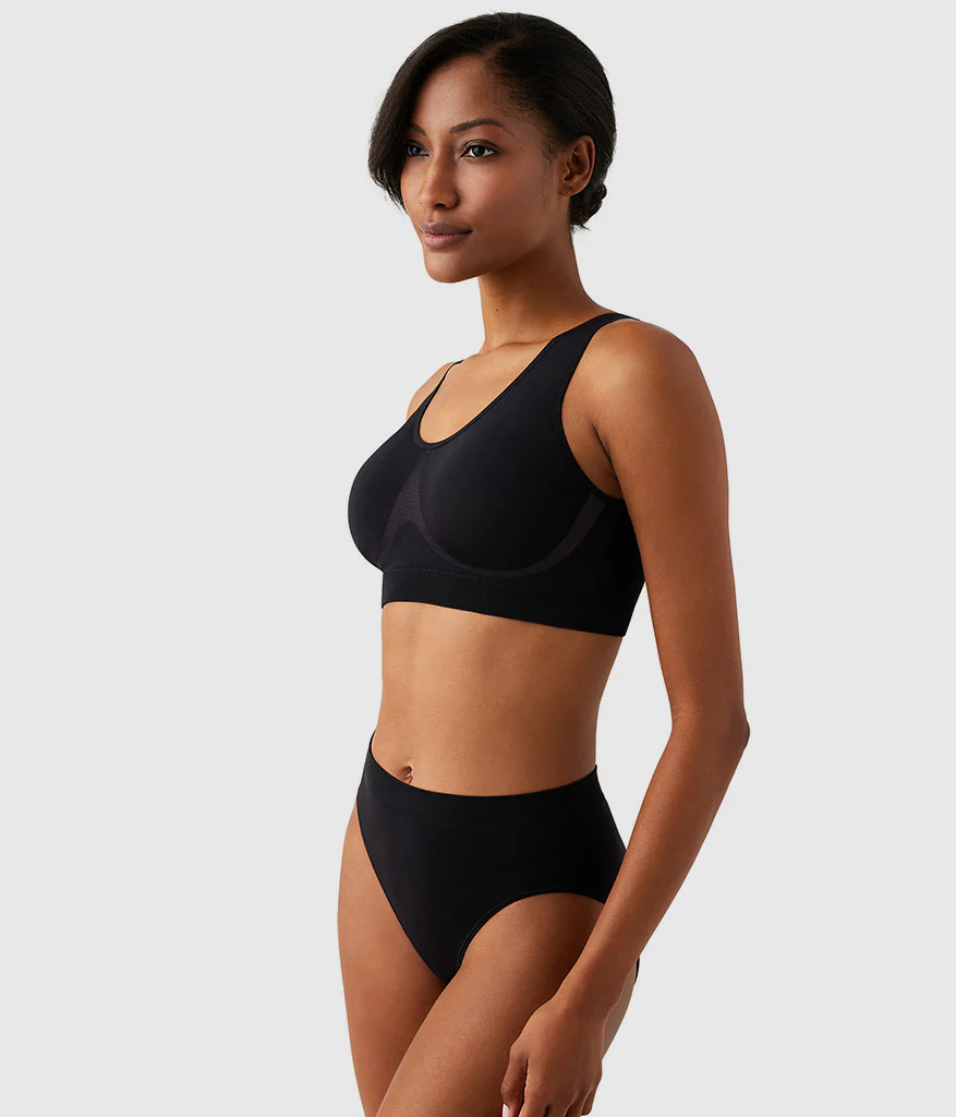 B-Smooth® Wire Free Bralette: Black - Image 4