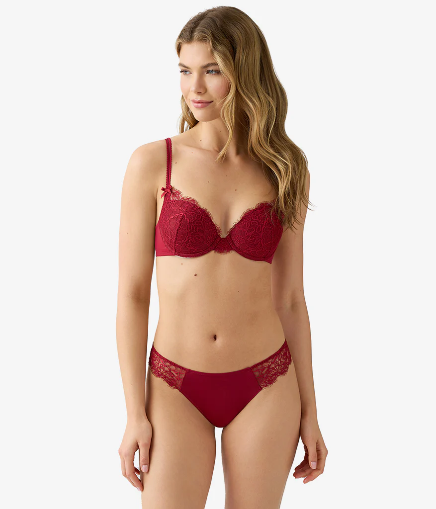 It's On Contour Bra: Biking Red - Image 4
