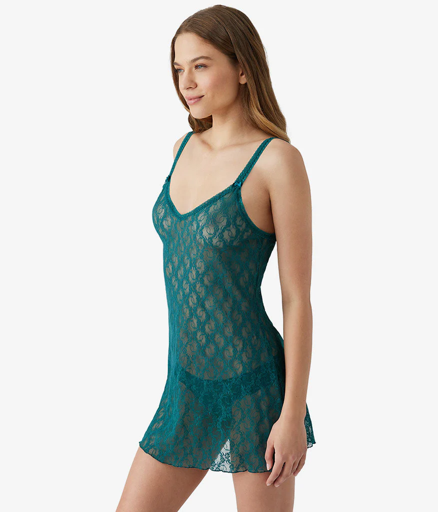 Lace Kiss Chemise: Spruced-up - Image 2