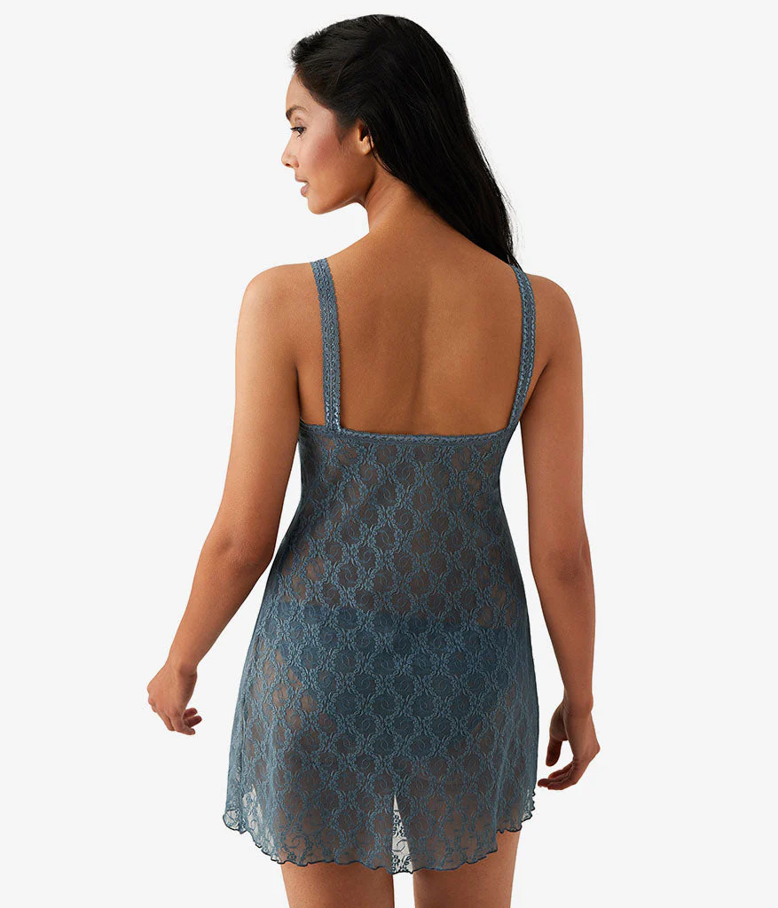 Lace Kiss Chemise: Stormy Weather - Image 3