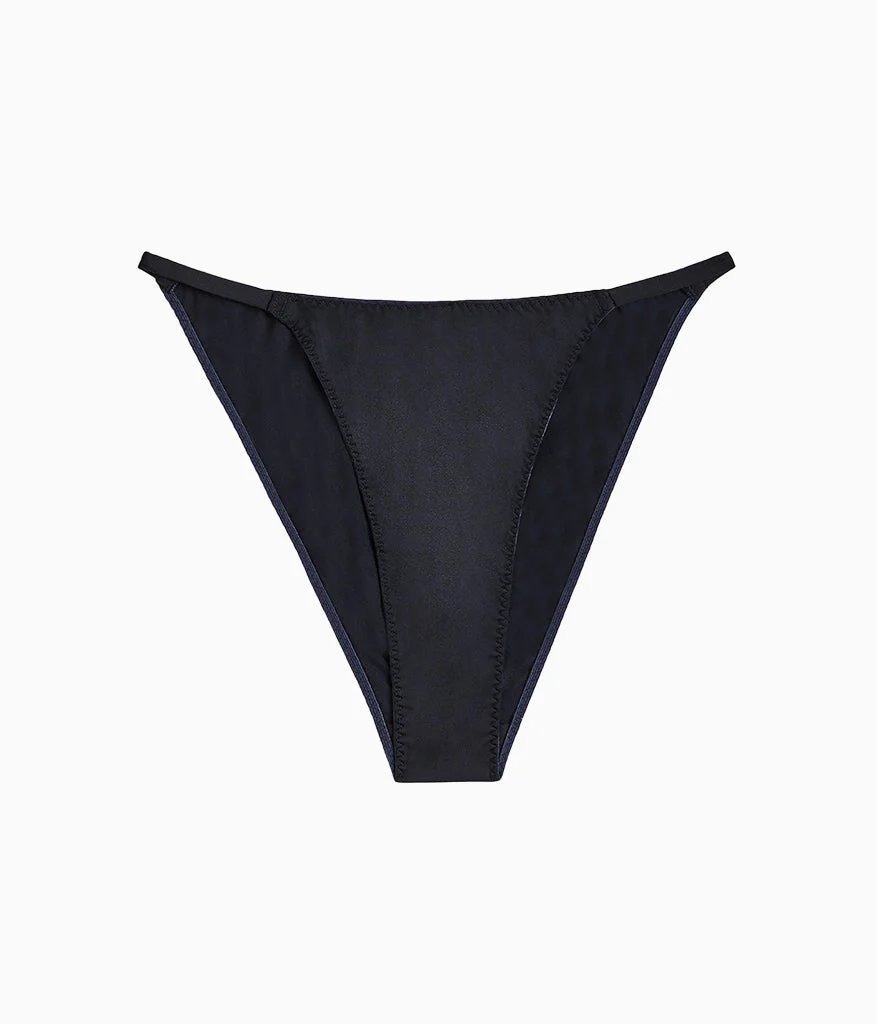 Spotlight Hikini: Night - Image 4